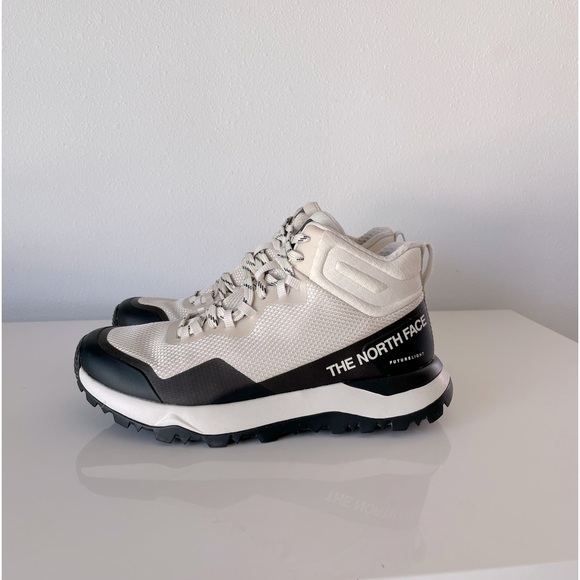 The North Face Shoes - The North Face Women’s Hiking Hightop Boots, Size 8